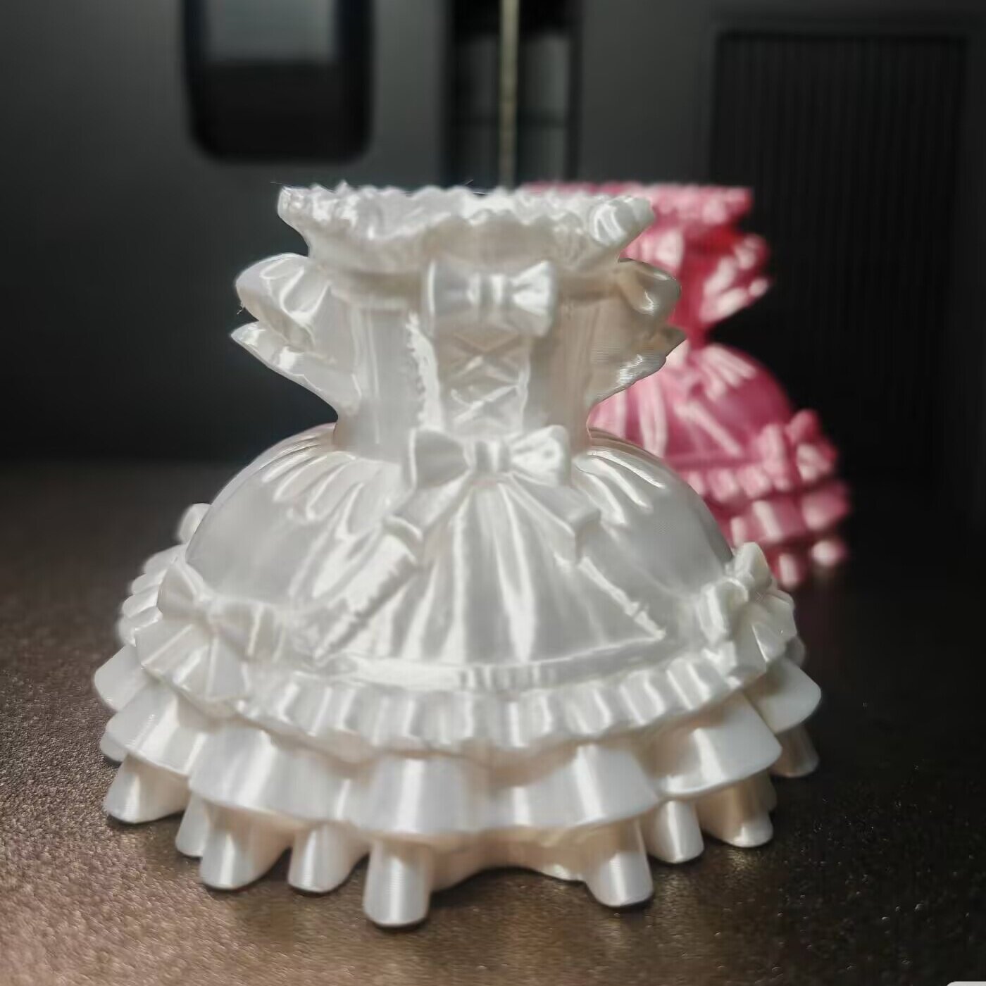 DIY裙子笔筒涂鸦玩具模具彩绘石膏娃娃乳胶立体磨具卡通手绘3D