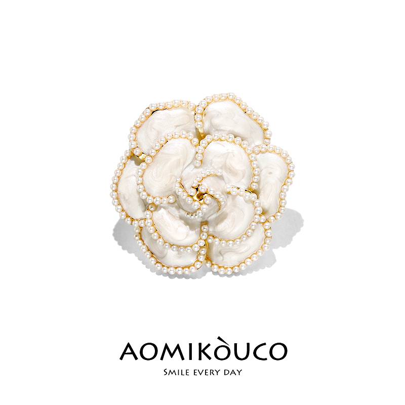 珍珠滴油胸针山茶花女西装配饰