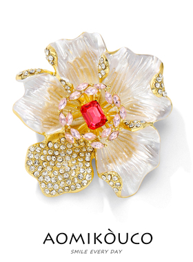 国风白色花朵胸针高级感轻奢胸花设计感小众别针女镶钻珐琅配饰品