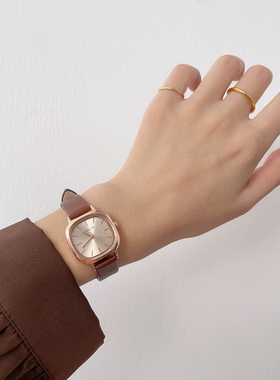 小众设计手表女ins风简约气质学生复古方形小巧百搭精致轻奢女表