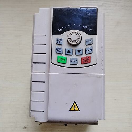 议价-SNDL500-4T007G/01R5P变频器，拆机，上电测-可维修