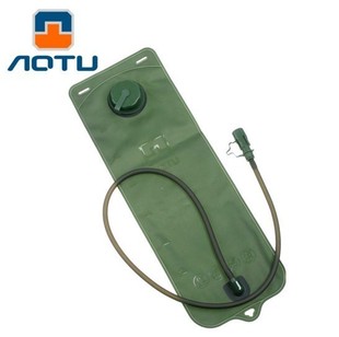 户外骑行运动水袋2L3l饮水袋加厚TPU骑行登山背包加厚皮囊