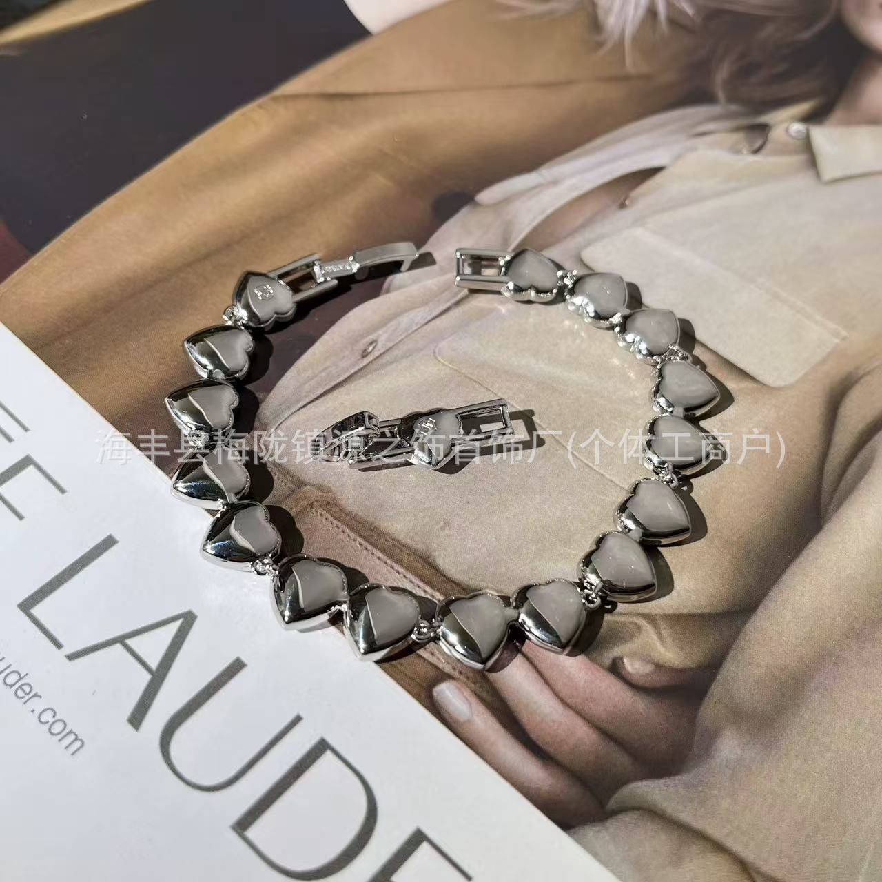 施家1：1欧美跨境新款爱心罗马手链女气质百搭高级感满钻手饰批发