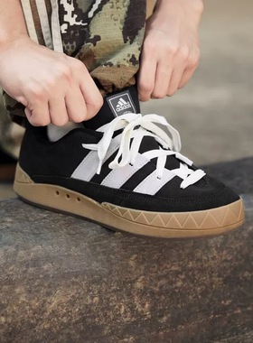 阿迪达斯三叶草男鞋新款Adimatic鲨鱼鞋低帮复古运动休闲鞋KI8879