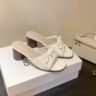 外穿配裙子气质高跟凉鞋 小香风绝美珍珠蝴蝶结粗跟凉拖鞋 女夏新款