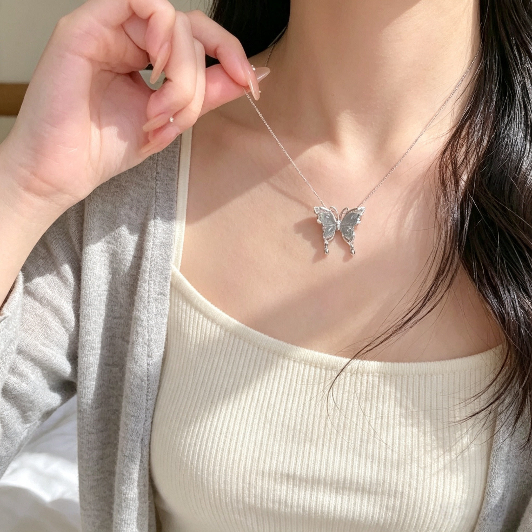 钛钢不掉色清透蝴蝶项链小众精致