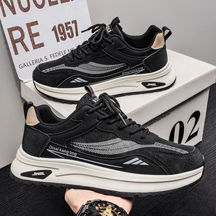 黑色运动跑鞋男轻便软底减震超轻跑步鞋青少年初中生夏季网面透气