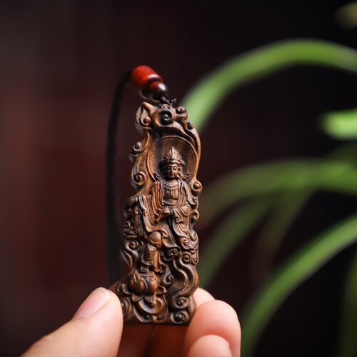 沉香木自在观音项链吊坠
