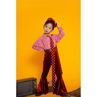 女童70-80年代复古港风喇叭裤亮色多巴胺T台走秀模特演出服机车风