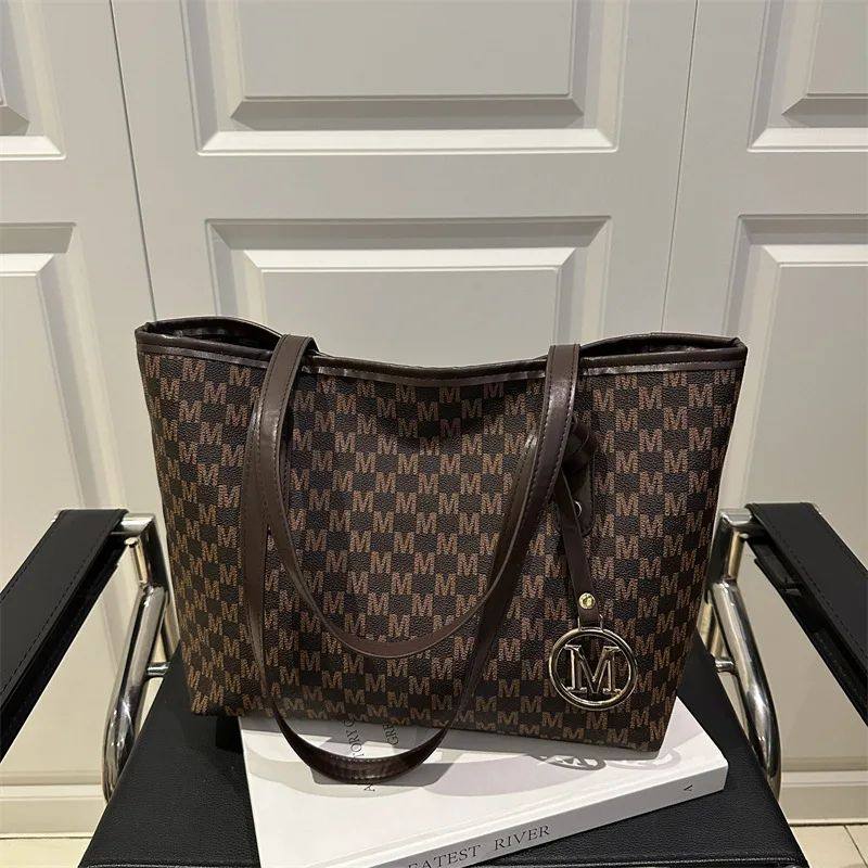 2025 New Large Capacity Women Bag M Check Pattern  Versatile,箱包皮具/热销女包/男包,通用款女包,淘宝优惠券,粉丝福利购,淘宝优惠卷