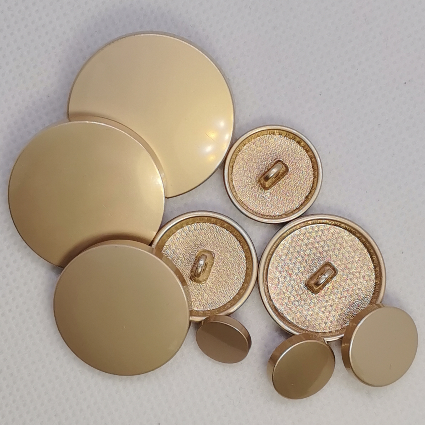 多色，平面，高品质电镀衣服扣子