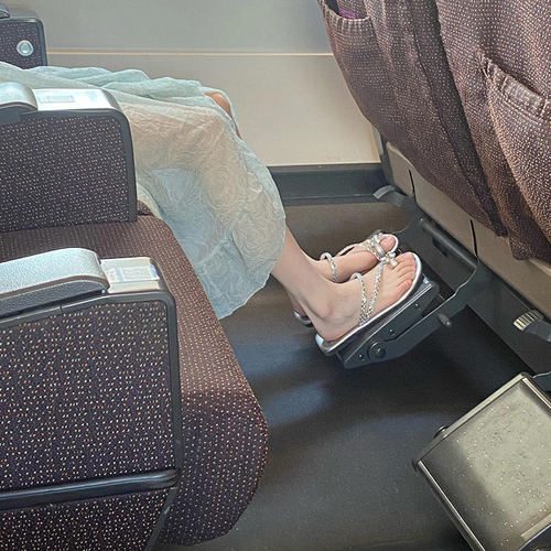 山吉银色法式凉拖鞋女2026