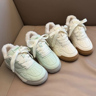 皮面小白鞋 面包休闲运动鞋 女百搭学生板鞋 加绒女鞋 大码 日本春秋季