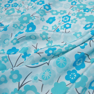 宽幅蓝色小花朵真丝双绉半身裙连衣裙衬衫桑蚕丝服装布料面料