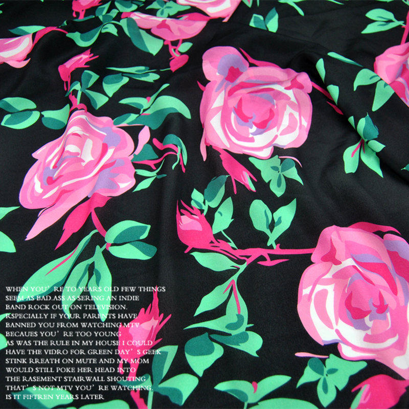 ◆大红花黑底清爽100%桑蚕丝真丝双绉半身裙薄透连衣裙衬衫布料◆