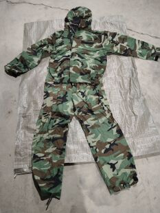 二手林地色9新防毒服保真正品防化服