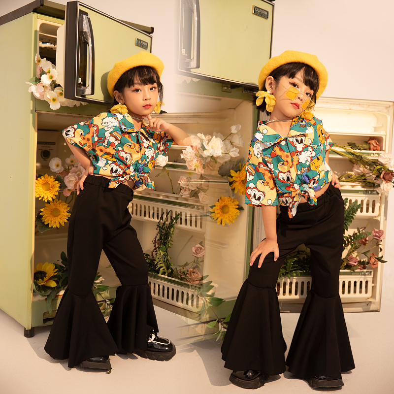 女童复古港风演出服喇叭裤T台时尚走秀潮服个性机车摇滚风演出服