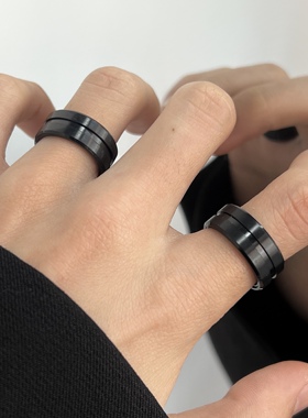 黑色双层磨砂戒指男女潮牌个性小众嘻哈钛钢指环男士食指戒简约款