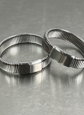 MINBIN复古手环女ins嘻哈小众设计感高品质钛钢情侣手链男手饰品