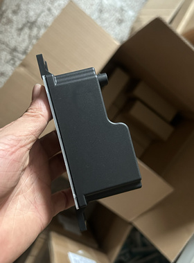 适用奔驰C180 C200L C260 C300L GLC200 GLCE260辅助蓄电池电容C8