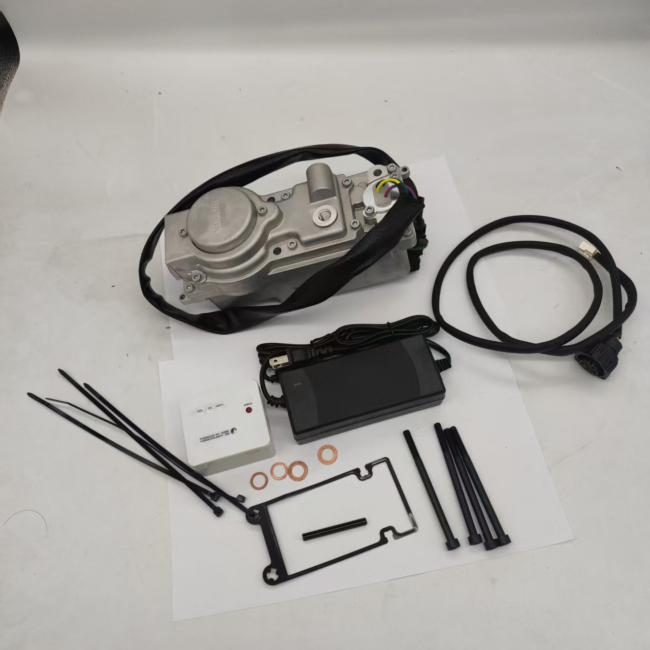 适用沃尔沃D11 D13 D16  Holset  VGT 24V涡轮增压执行器85013730