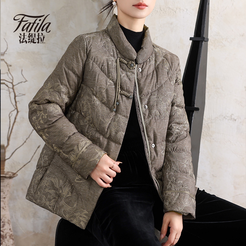 新中式轻薄羽绒服女短款冬装新款2025中老年妈妈白鸭绒加厚外套女