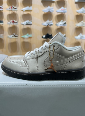 Nike耐克女子2025夏新款Air Jordan 1金属未来感运动鞋HQ3529-099