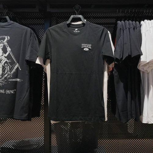 Nike耐克男子2025夏新款时尚百搭印花休闲舒适短袖T恤 HJ0773-010