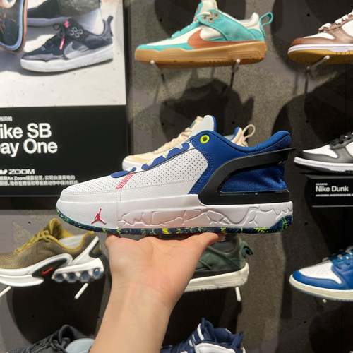 NIKE耐克大童鞋2024夏新款潮流舒适透气百搭休闲运动鞋FQ1306-100