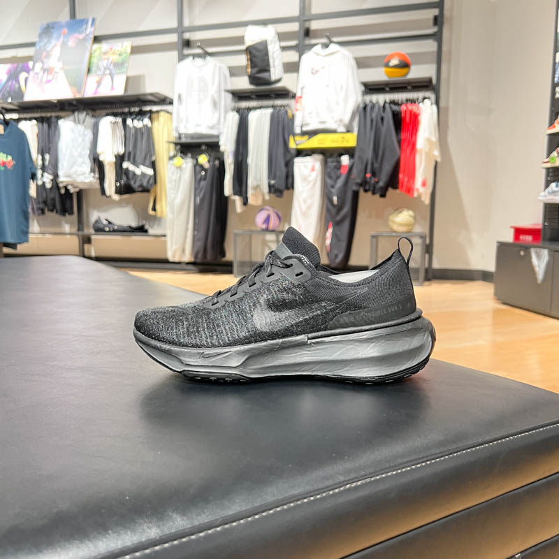 耐克男子2024冬季Invincible 3公路透气缓震运动跑步鞋DR2615-005