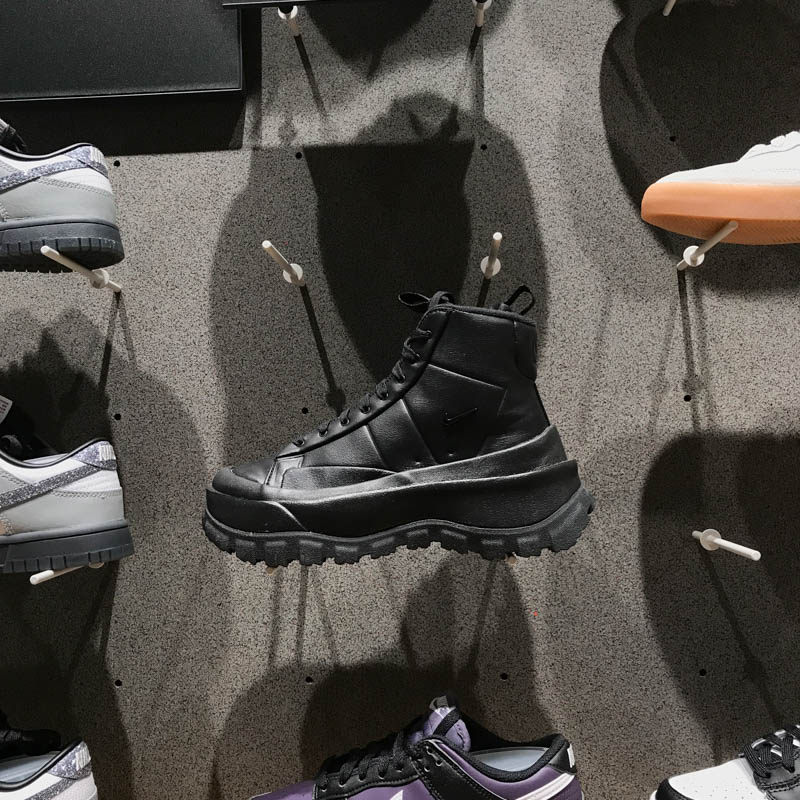 耐克女子2024冬季新款Blazer Roam中帮经典百搭运动鞋 FQ9065-002