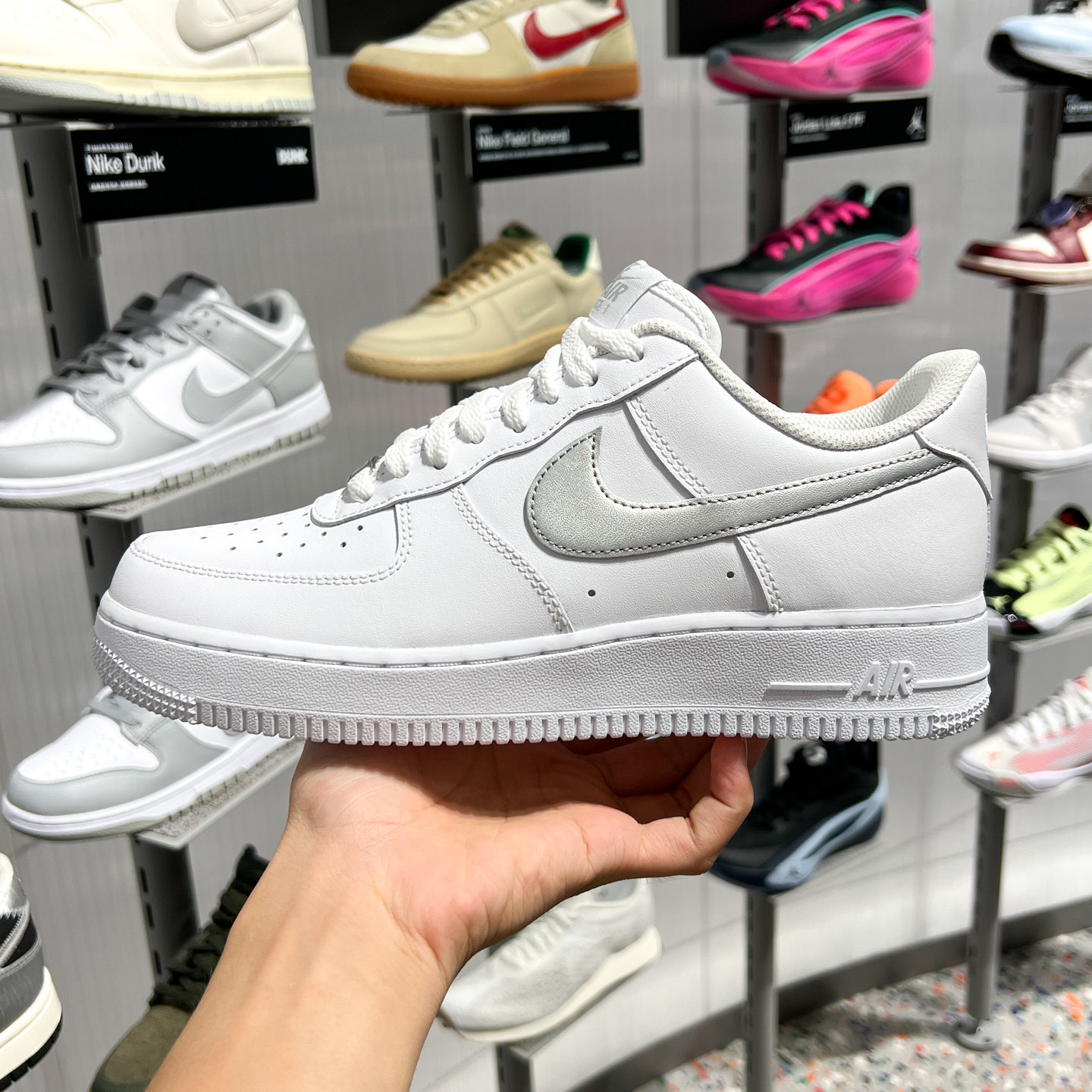 正品耐克男鞋2026秋款AIR FORCE 1 板鞋低帮运动小白鞋FJ4146-134