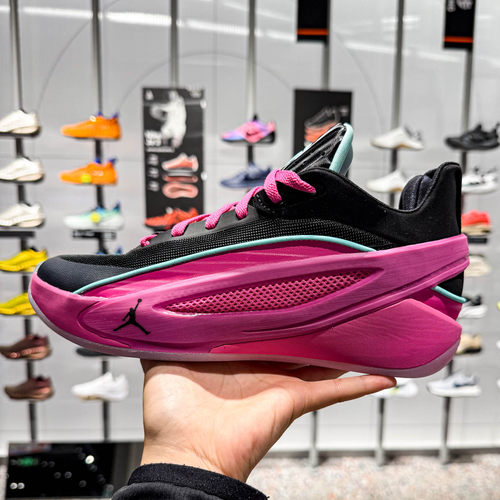 NIKE耐克男鞋2026夏季Luk