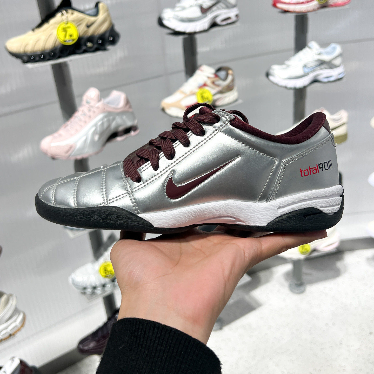 NIKE耐克女鞋夏新款T90潮