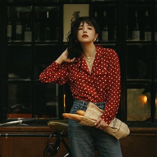 80年代怀旧服装小众设计感文艺港风复古女装气质洋派衬衫波点上衣