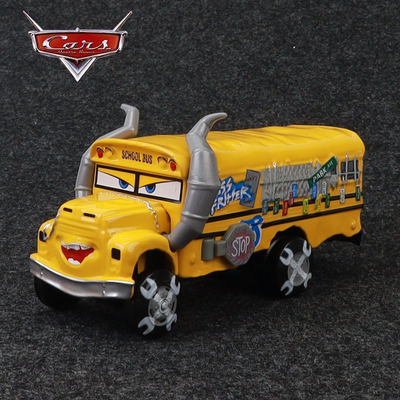 赛车总动员3疯狂迈斯合金车模