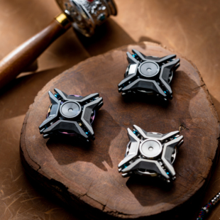 反骨指玩edc 赤马X玩吾乐志复合联动指尖陀螺 曼扎拉多轴共舞陀螺