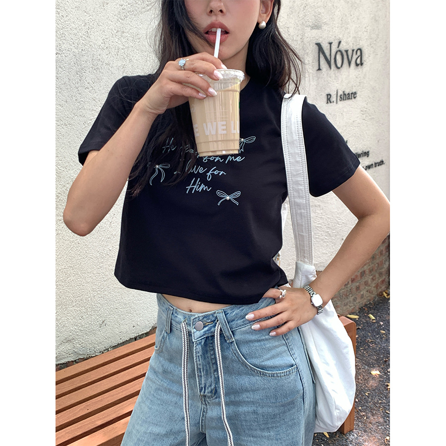 yesyellow圆领蝴蝶结珍珠装饰字母印花修身T恤女2025夏优雅甜美