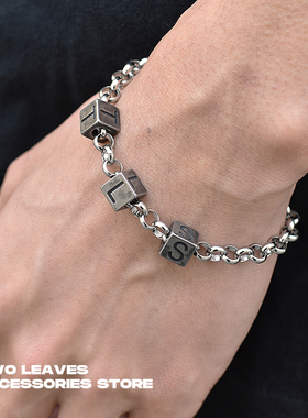 TWOLEAVES男女钛钢字母方块手链