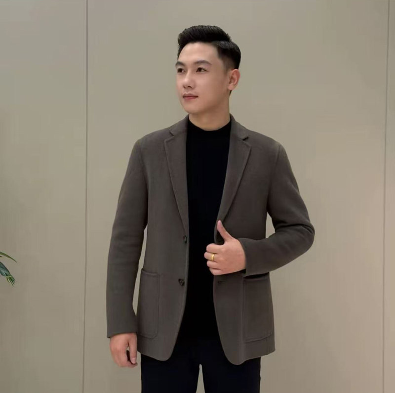 商务风男士羊毛呢西装外套秋冬高级感修身短款西服外套