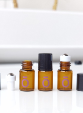 滚珠瓶2ml棕色瓶多特瑞精油钢珠瓶走珠瓶空瓶避光分装小滚珠2ML