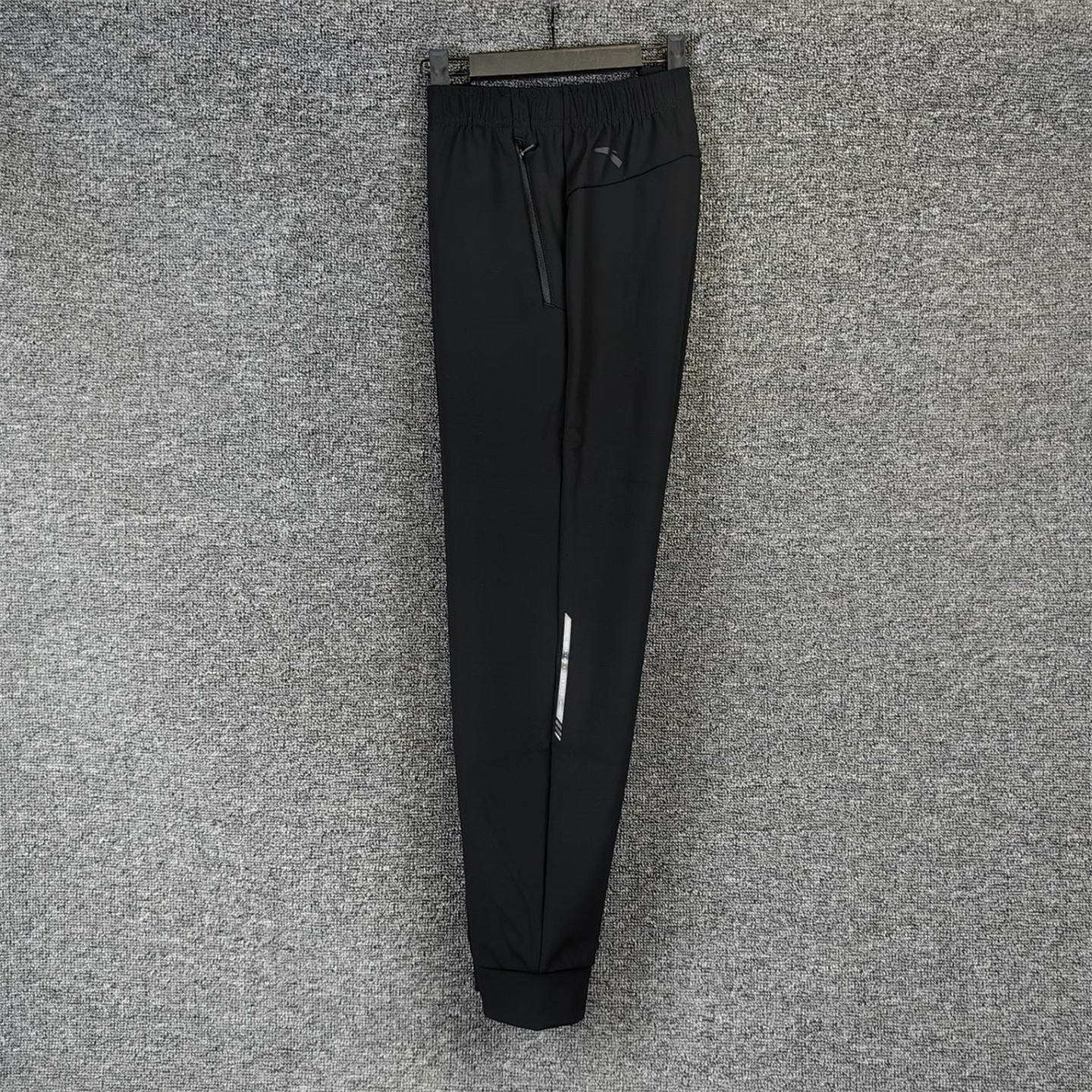 安踏男士冬季加绒保暖百搭针织