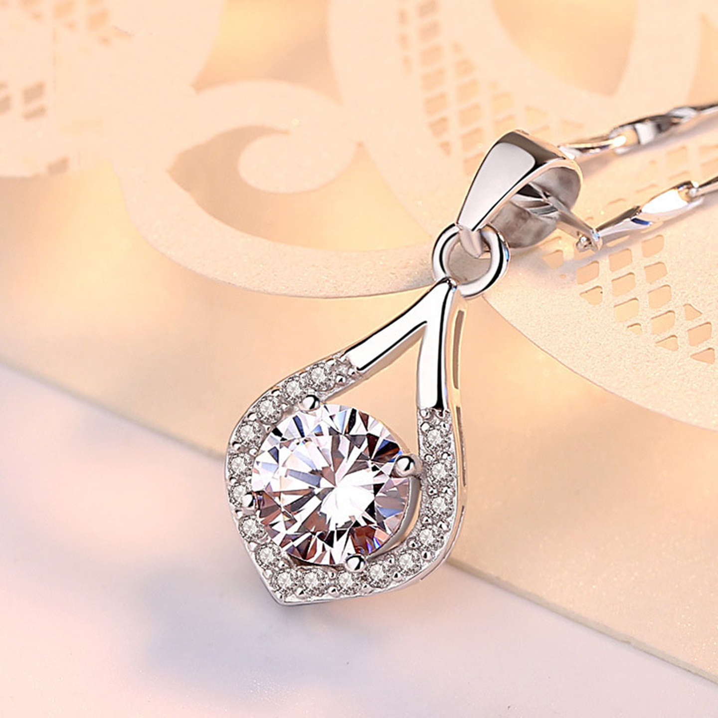 天使眼泪吊坠女足银S999简约水滴项链单吊坠小天使水滴圆形送女友