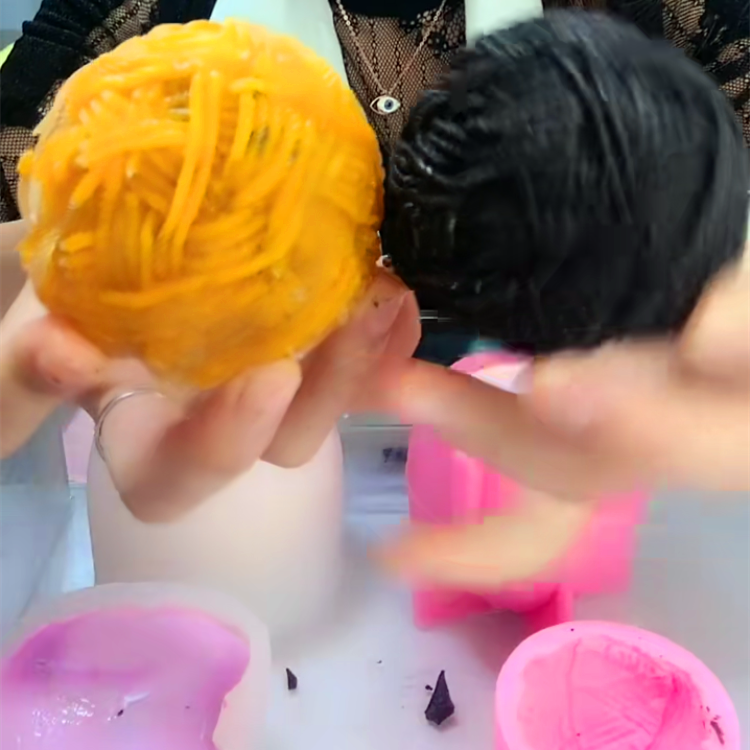 网红快手吃冰冻冰块毛线球形状空心冰慕斯巧克力烘焙硅胶模具