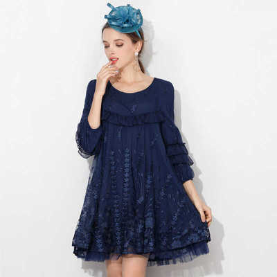 新款网纱刺绣圆领连衣裙