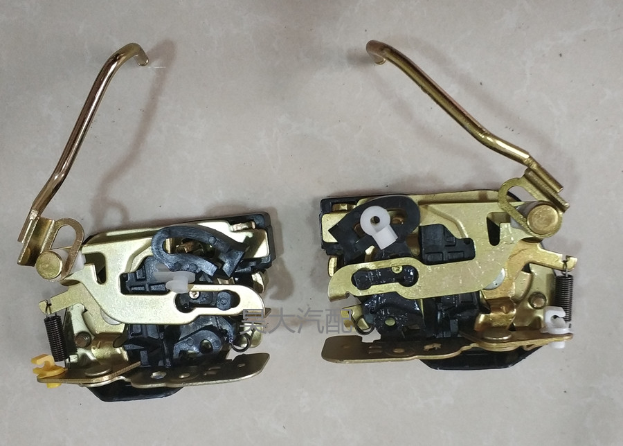 适配 长安星卡前门锁块老之星单双排货车SC1022 1026后门锁体机构