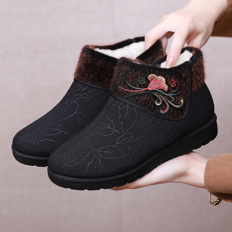 冬季羊毛女鞋老北京布鞋加绒中老年妈妈棉鞋中老年防滑保暖奶奶鞋