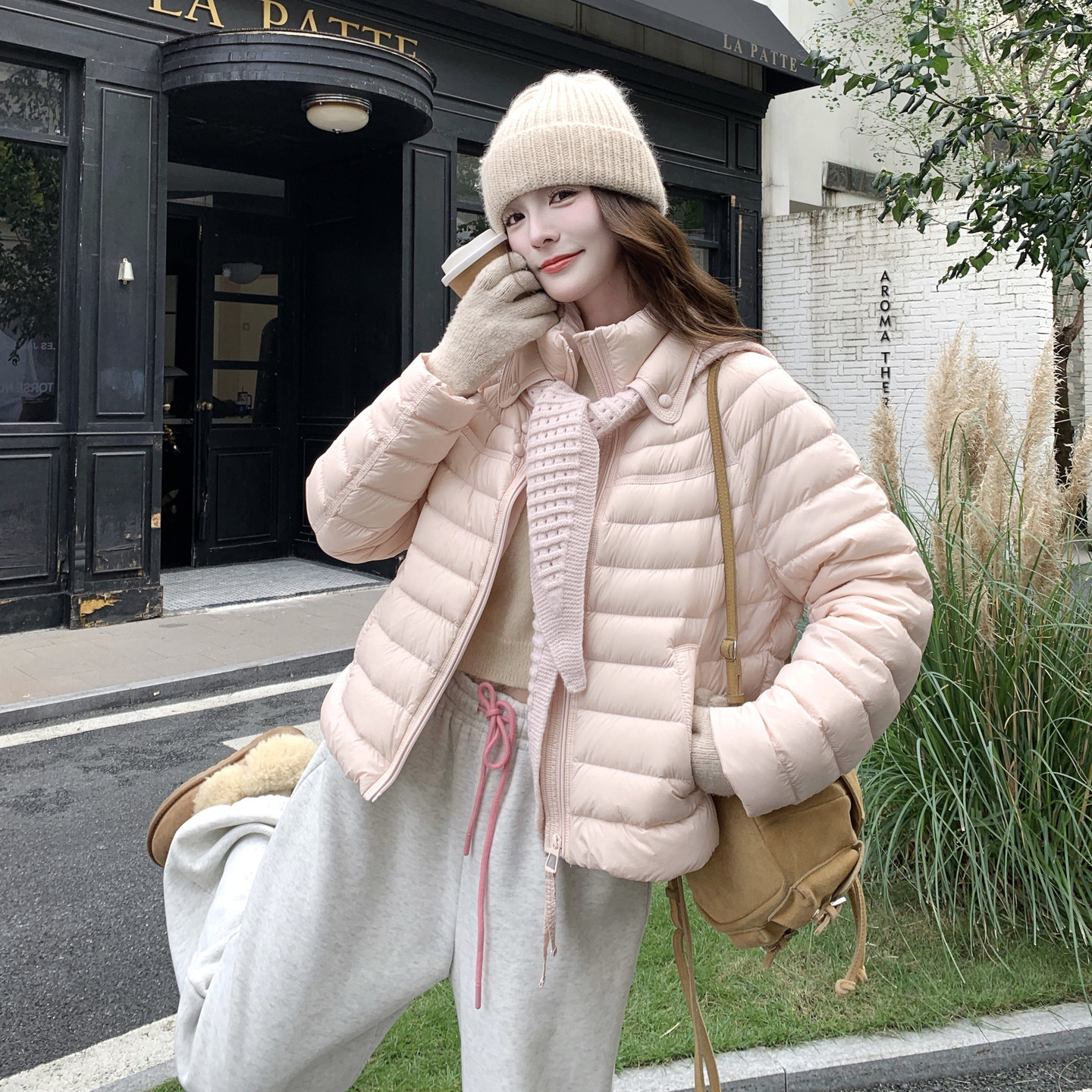 90白鸭绒针织披肩帽短款羽绒服