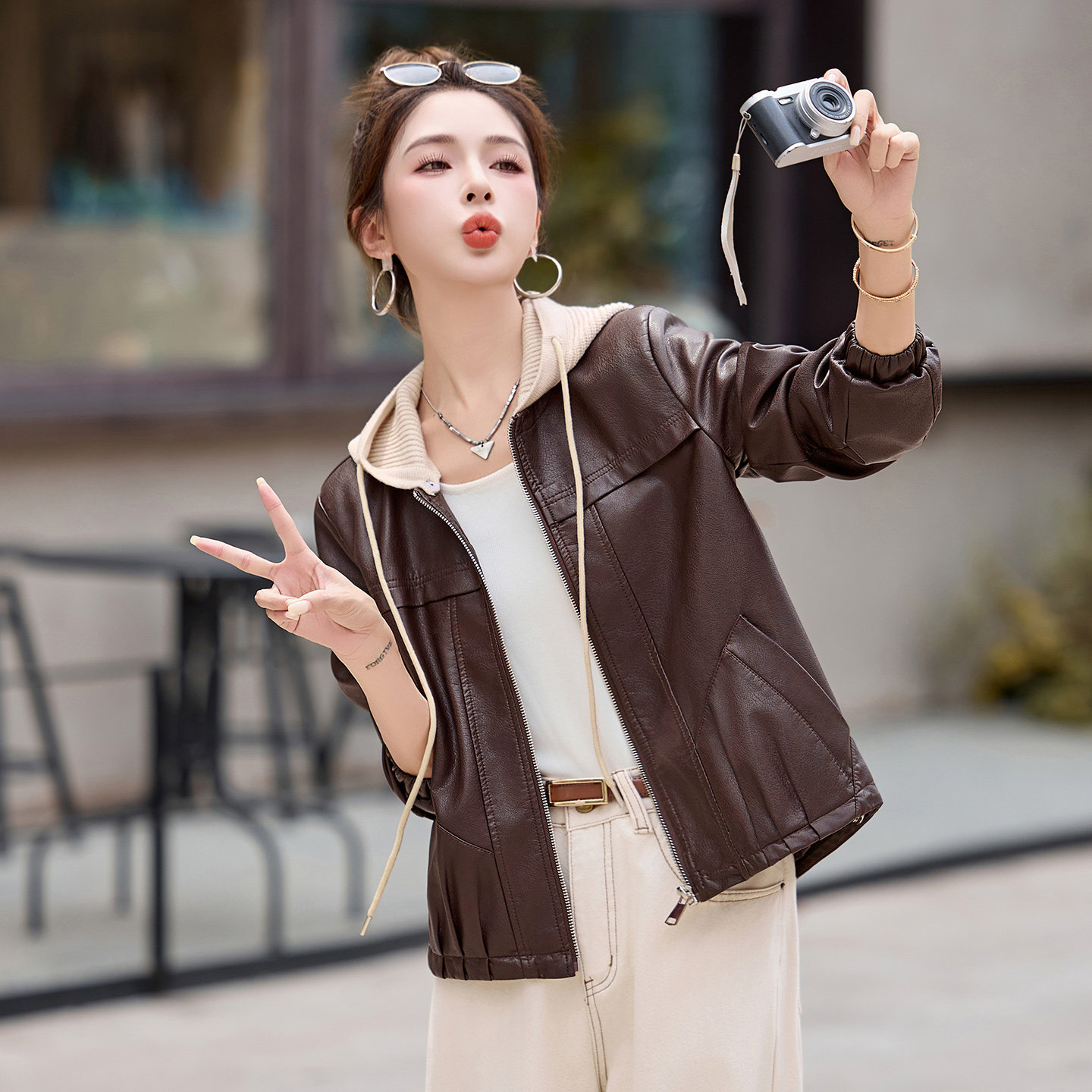 休闲皮衣外套女短款时尚可脱卸连帽皮夹克机车服春秋新款洋气减龄