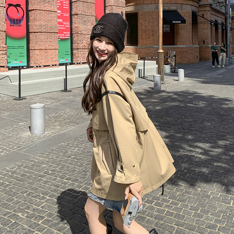 高级感卡其色工装风衣外套女春秋2025新款独特chic美拉德穿搭上衣